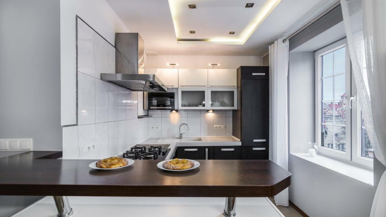 Maya'S Flats & Resorts - Old Town Piwna 格但斯克 外观 照片